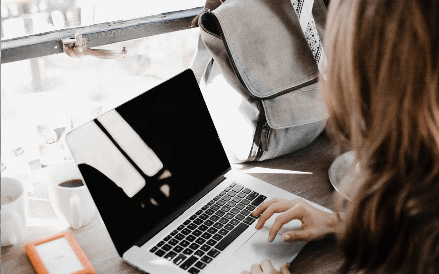 What Does Curated Content Mean + How Can You Master It? [Infographic]